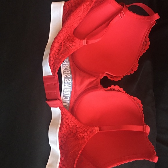 Victoria’s Secret red bra size 36B - Picture 3 of 3